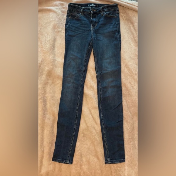 Hollister Mid-Rise Super Skinny Jeans - Picture 1 of 3